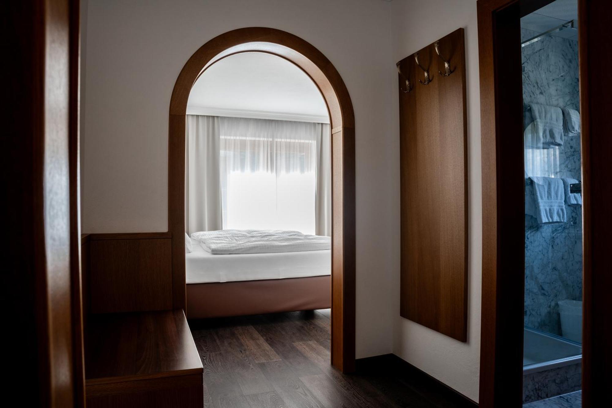 Hotel Maria Theresia Mayrhofen Ngoại thất bức ảnh