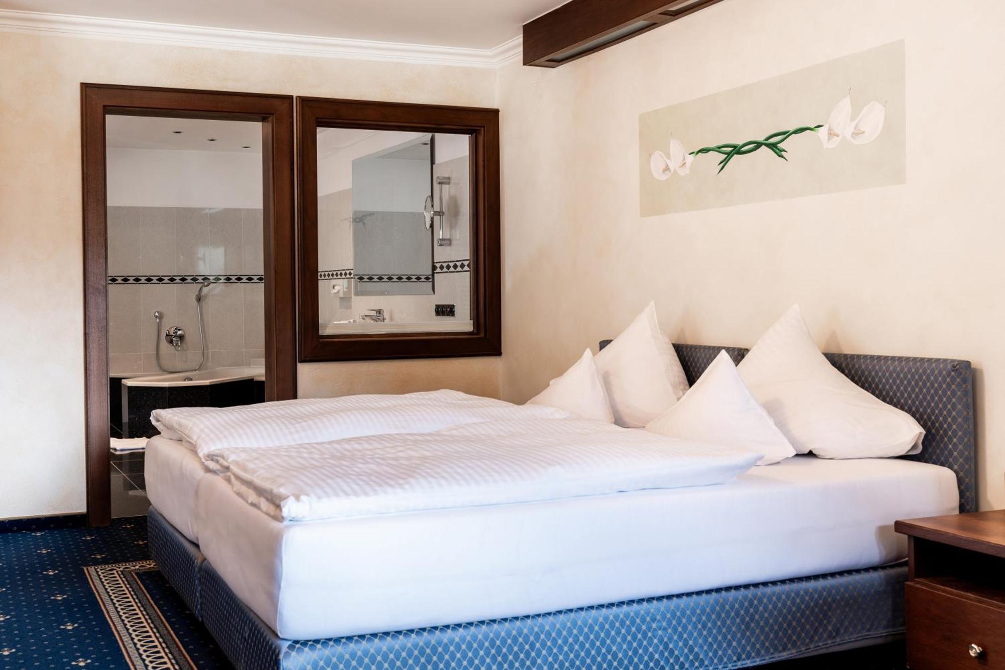 Hotel Maria Theresia Mayrhofen Ngoại thất bức ảnh
